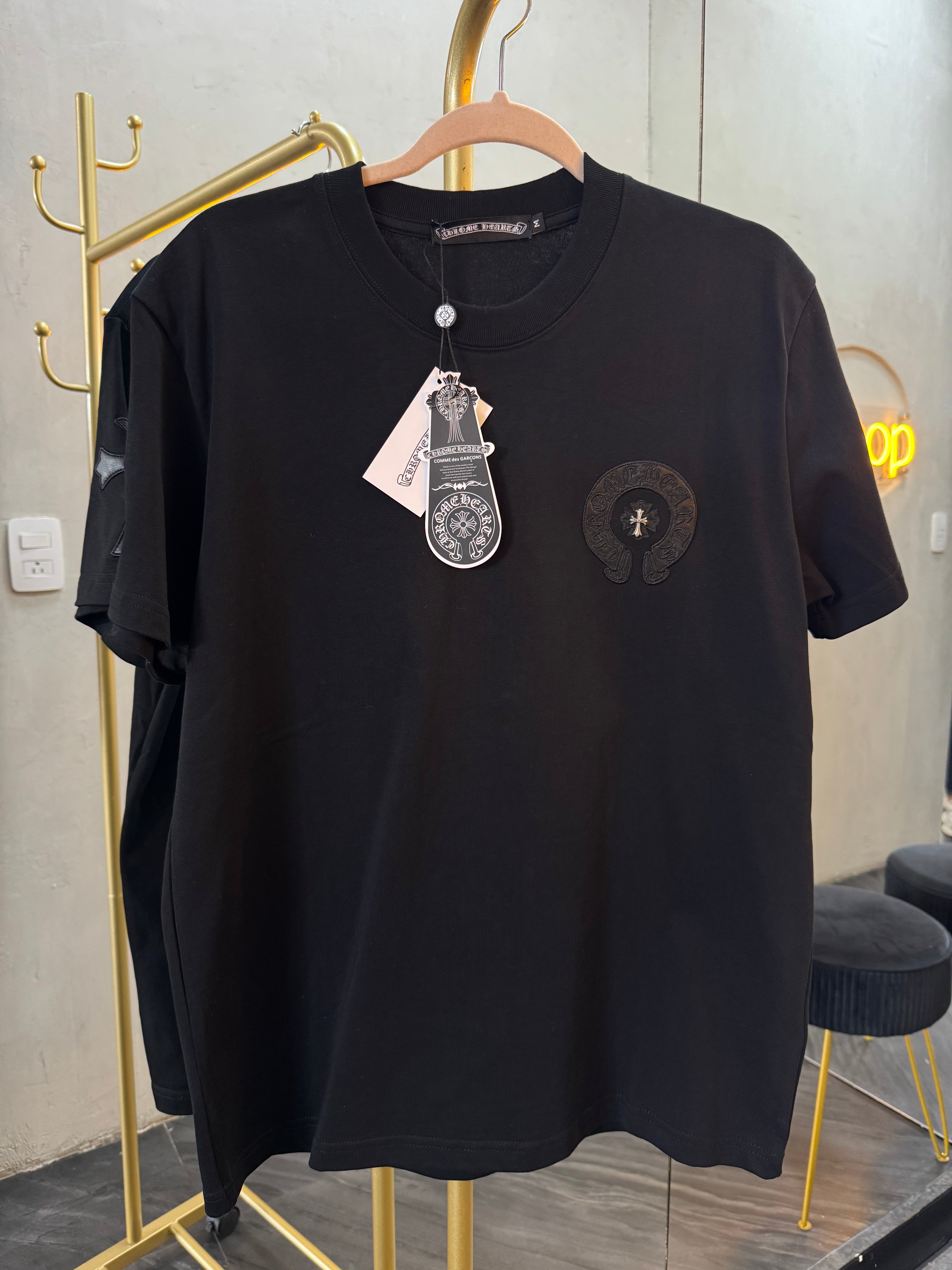 T-SHIRT NEGRA CROME H-6